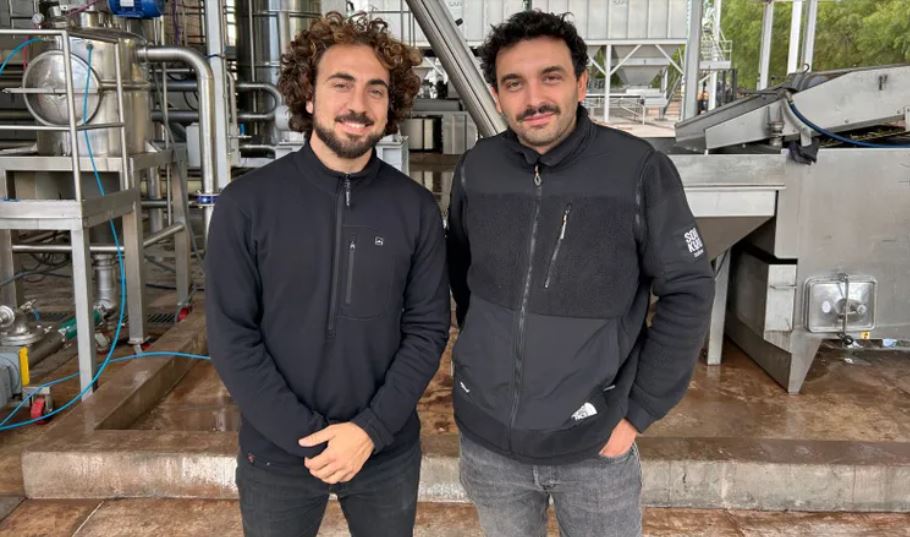 TOMI KARAGOZIAN Y VALENTINO ROMANO, DE HEREDEROS EN LA INDUSTRIA A REVOLUCIONARIOS DEL PARADIGMA EMPRESARIAL ARGENTINO.