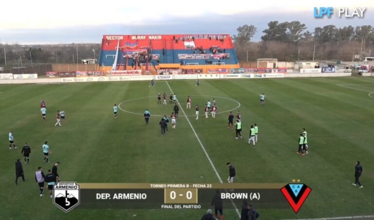 FÚTBOL: DEPORTIVO ARMENIO EMPATÓ SIN GOLES CON BROWN DE ADROGUÉ.