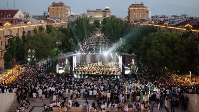 VIDEO: 13.000 ESPECTADORES EN CASCADE DE ARMENIA ASISTIERON A CONCIERTO DE LA ORQUESTA SINFÓNICA ESTATAL, EN CLAUSURA DE SU 20° ANIVERSARIO.
