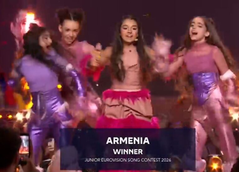 VIDEO: ARMENIA GANÓ EUROVISION JR 2026 CON EL TEMA «BOO!» POR NARÉ.